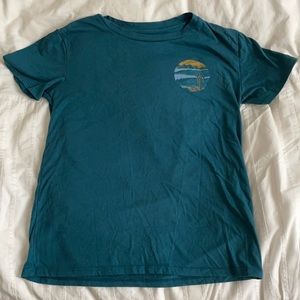 Billabong Women’s Graphic Tee!